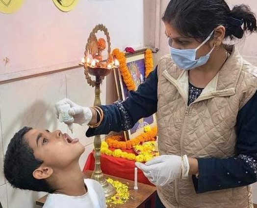 Chhattisgarh Ayurveda College Hospital : स्वर्णप्राशन एवं बाल रक्षा किट के लिए उमड़ी भीड़