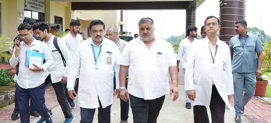 Chhattisgarh’s Culture Minister Rajesh Agarwal : छात्रों की बात, जनप्रतिनिधि के साथ कार्यक्रम में मेडिकल छात्रों से चर्चा