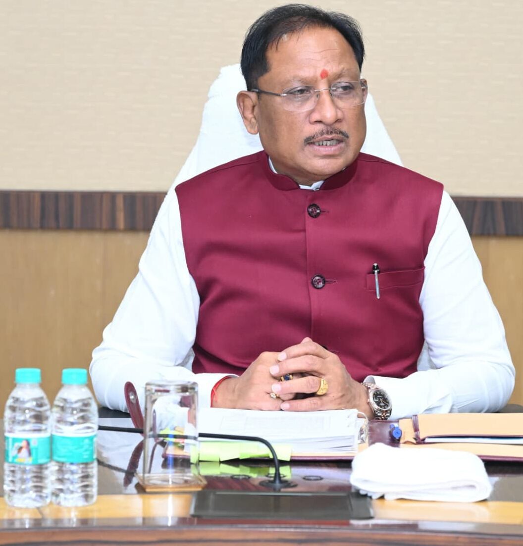 CM held a review meeting : हादसे रोकने ब्लैक स्पॉट और इलाज का सिस्टम होगा दुरुस्त