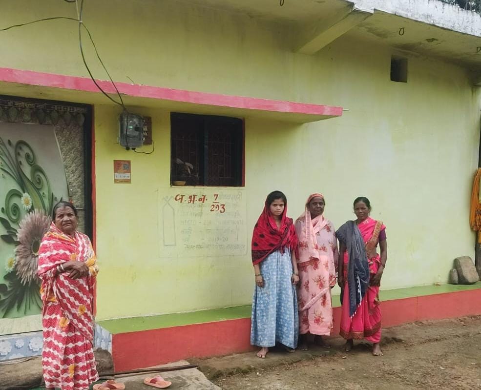 Pradhan Mantri Awas Yojana : टपकती छत, सीलन भरे मिट्टी के कच्चे से पक्के मकान तक का सफर