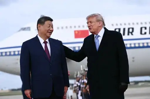 Xi Jinping arrived in the US after 11 years : डोनाल्ड ट्रंप राष्ट्रपति जिनपिंग को लेने प्रोटोकॉल तोड़ एयरपोर्ट पहुंचे