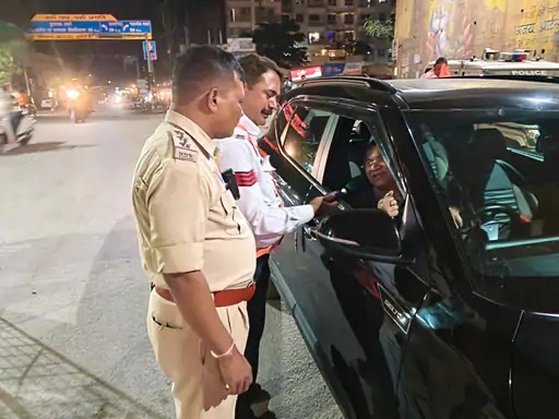 Police Action in a Drink & Drive Case : 80 वाहन चालकों में 48 शराब के नशे में मिले